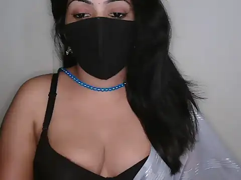 Reddy_Trisha élő XXX-chatje