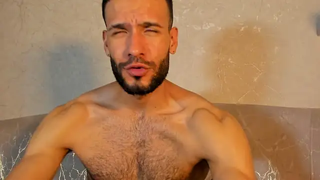 Chat +18 de Jacob_Benelli ao vivo