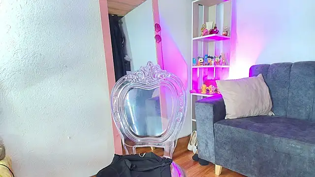 Онлайн чат XXX Zully_Green