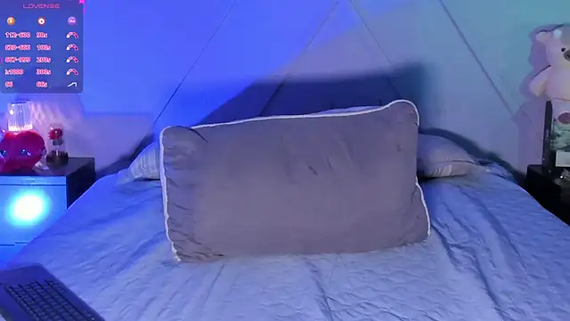 emmajohnss XXX чат на живо