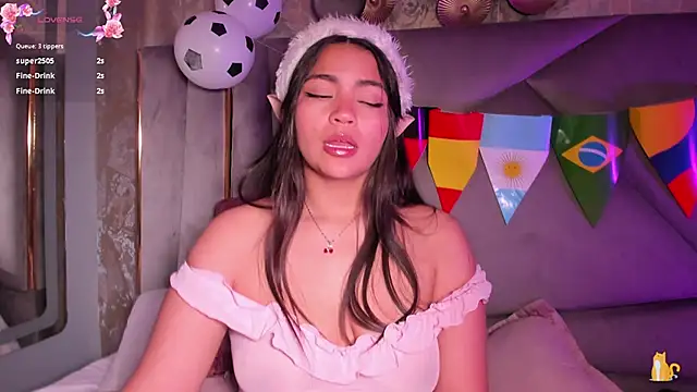 Chat XXX en directo de KimDevinne