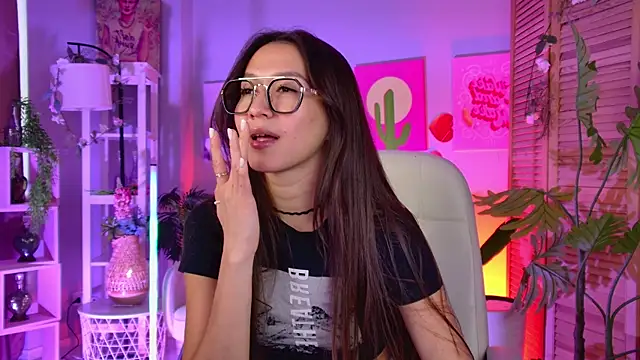 Chat XXX en directo de LanaBaker