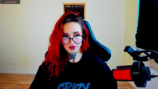Chat +18 de your_tora ao vivo