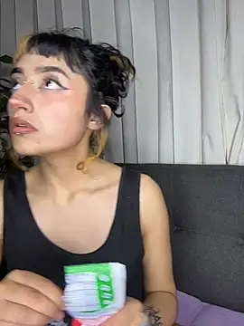 Chat XXX en directo de baby_akuma