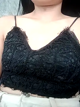 Chat XXX en directo de Nana-bibi