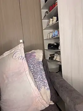 Scarlett_diaz17 Adlı Modelin Canlı XXX Sohbeti