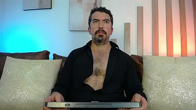 JuanKFit_45 Show in webcam