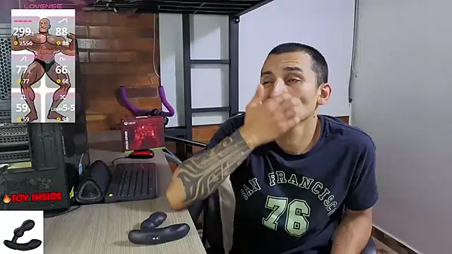 Marck_Muscle Chat XXX in diretta