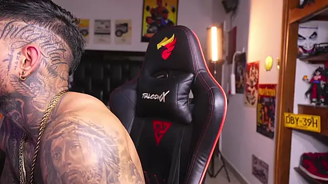 logan_hugh8 XXX чат на живо