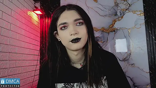 MaeveKuro Chat XXX in diretta