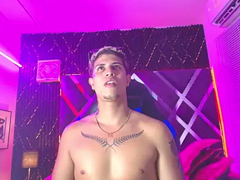 dominic_connor Chat XXX in diretta
