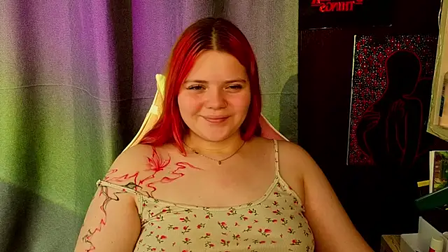 KellyFiery live XXX chat