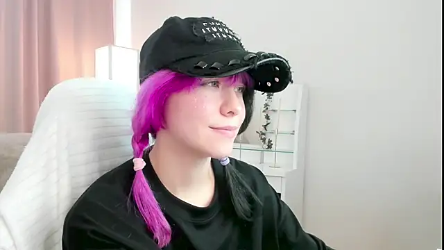 EmilyTrase Adlı Modelin Canlı XXX Sohbeti