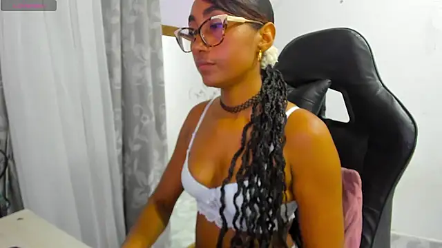 Chat +18 de MurphyAngelina ao vivo