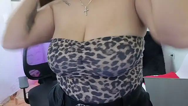 XXX chat uživo modela _sweetcarla