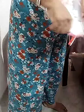 cutee_bhabhi 即時 XXX 聊天