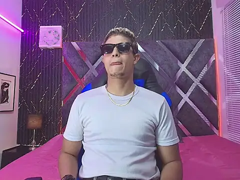 dominic_connor XXX чат на живо