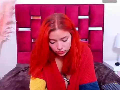 KayleeMei Chat XXX live