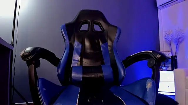 Živý XXX chat NoahBull19