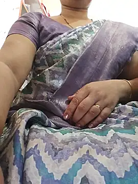 indianhotwife639 ওয়েবক্যাম শো