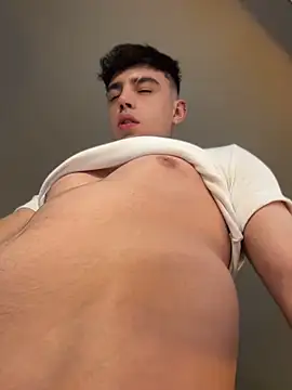 Chat XXX en directo de aronnhidden