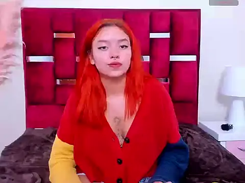 KayleeMei Adlı Modelin Canlı XXX Sohbeti