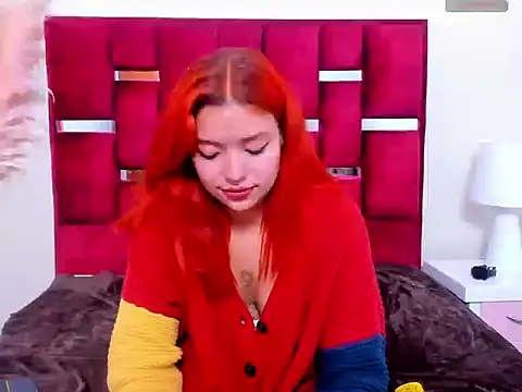 Chat XXX en directo de KayleeMei