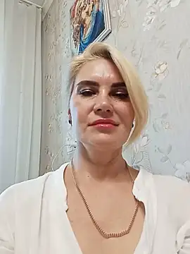 JennyOMay élő XXX-chatje