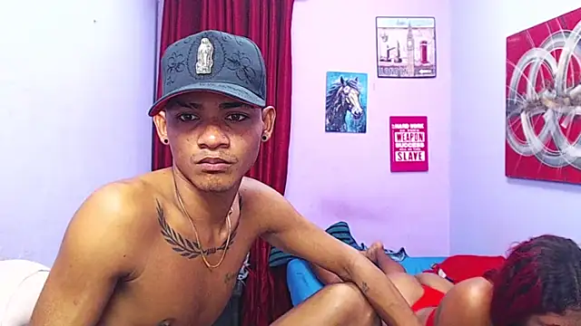 XXX chat uživo modela black_twinks
