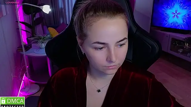 Chat XXX en directo de Mira_Mermayd