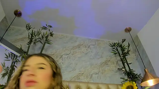 Chat XXX en directo de LittleeJaz