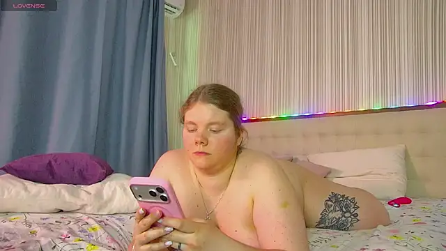 Chat +18 de RubyValen ao vivo