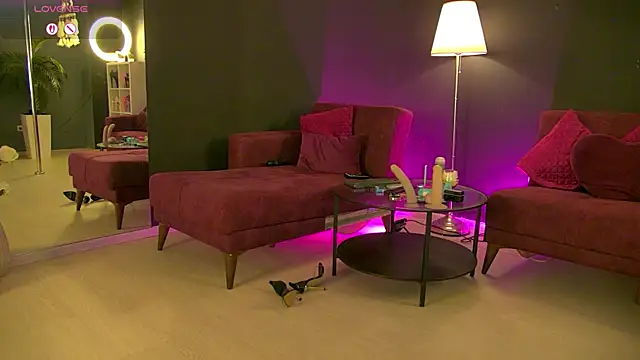 MaddyHeart live XXX chat