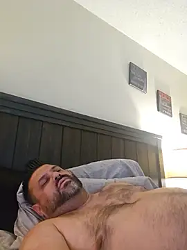 Roddog18 Live XXX-chat
