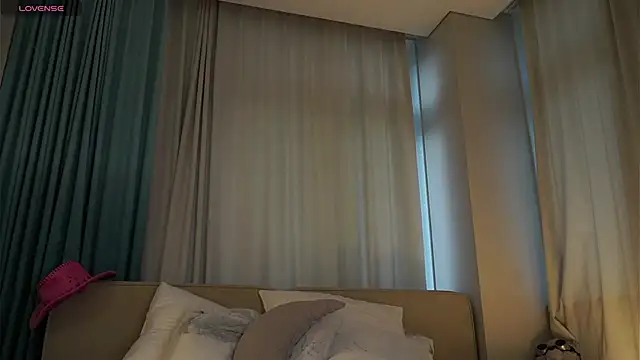 Chat XXX en directo de QueenieGitt