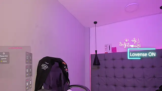 scarletcherry18 Chat XXX live