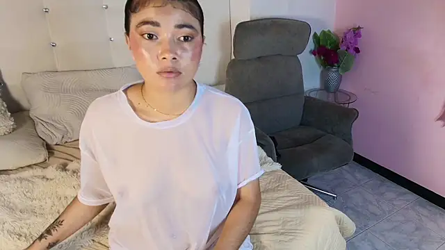 emilly_duque 即時 XXX 聊天