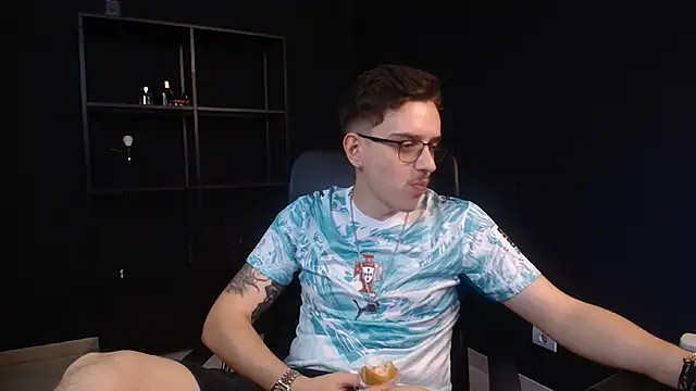 FelixStarkk – Naživo XXX chat