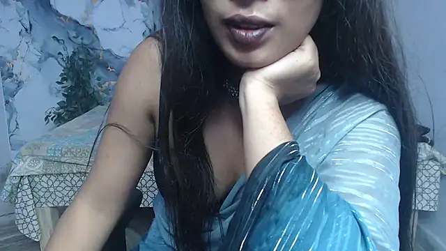 Deevisha-queen 即時 XXX 聊天