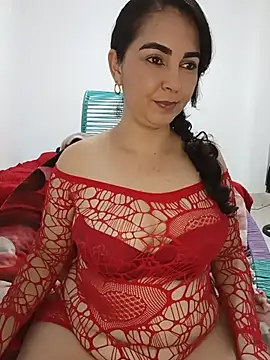 Emily_Divi69 即時 XXX 聊天
