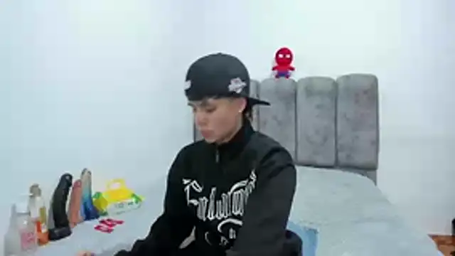 Bruno_Cruzz 即時 XXX 聊天