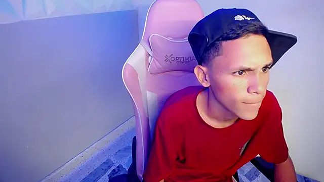 sombra_18 Live XXX-Chat