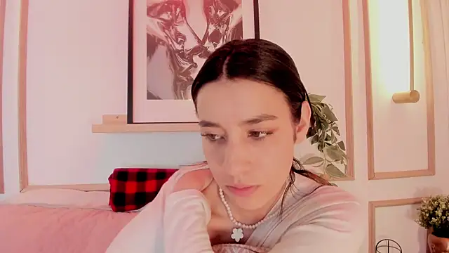 XXX chat uživo modela Nanami_