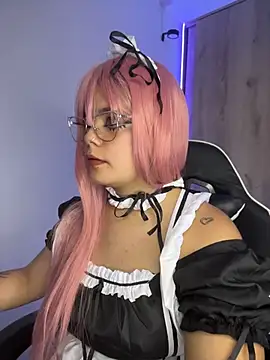 XXXAngella Adlı Modelin Canlı XXX Sohbeti
