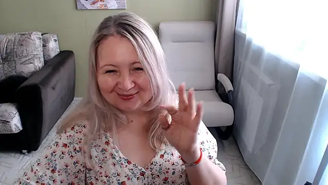 YanaMayer Chat XXX in diretta