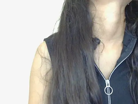 wow_dishha Chat XXX in diretta