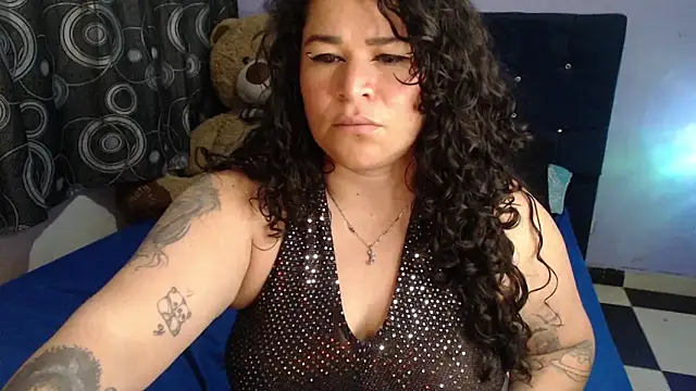 ANGELIQUE_KLANE's Live XXX Chat