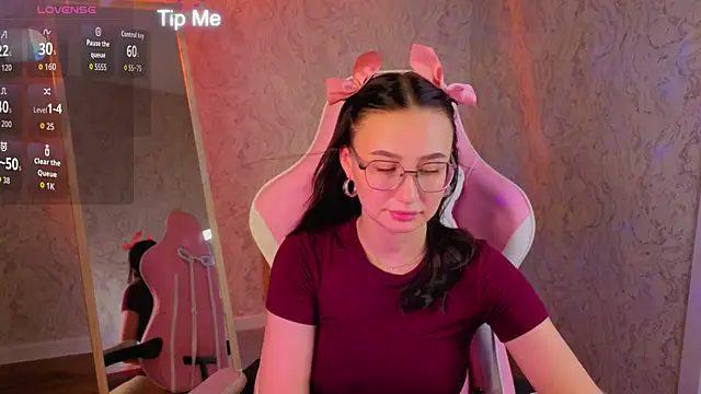 צ'אט XXX בשידור חי של _Kiki_angelll_
