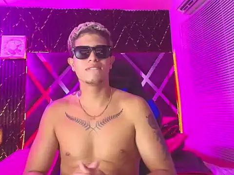 dominic_connor – Naživo XXX chat