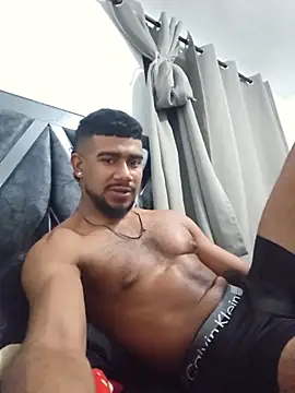 Euse09's Live XXX Chat